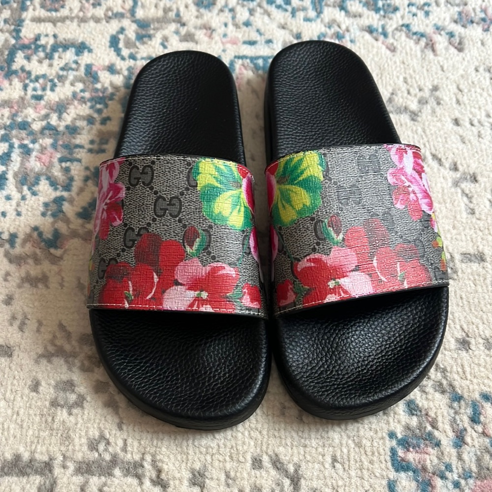 Gucci slides